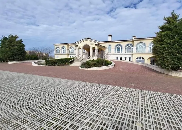 El-em Apartments-в-301 Baltjik