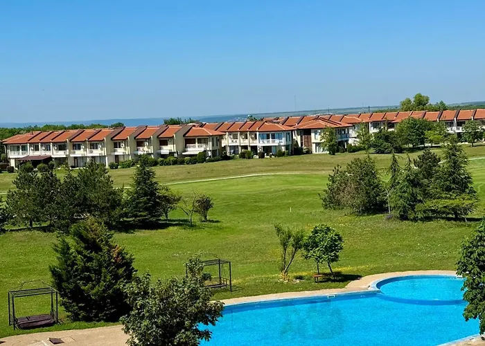 El-em Apartments-в-301 Baltjik