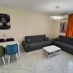 El-em Apartments-в-301 Lägenhet Baltjik