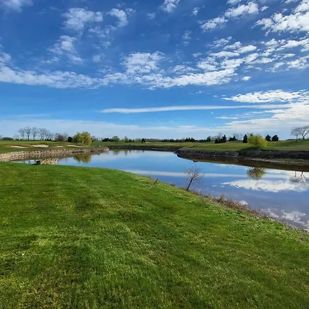 El-em Apartments-в-301